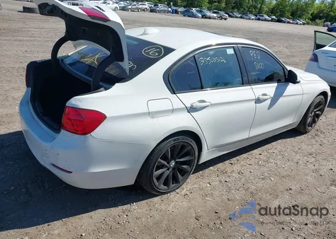 2015 BMW 320I xDrive z USA, uszkodzony, nr VIN WBA3C3G51FNT53430